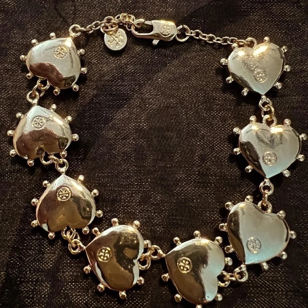 🔥🔥Tory Burch Authentic Bracelet At Awesome Prices To Buy Now & Save